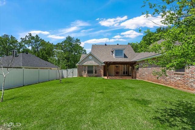205 Old Palmetto Road, Benton, LA 71006