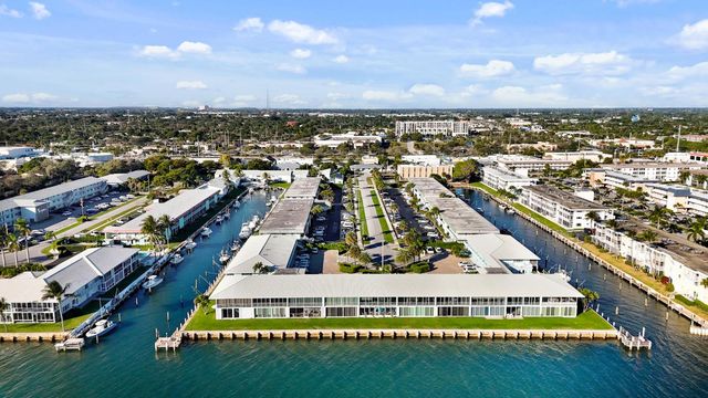 100 Wettaw Lane 9, North Palm Beach, FL 33408