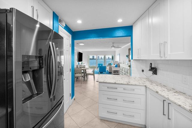 100 Wettaw Lane 9, North Palm Beach, FL 33408