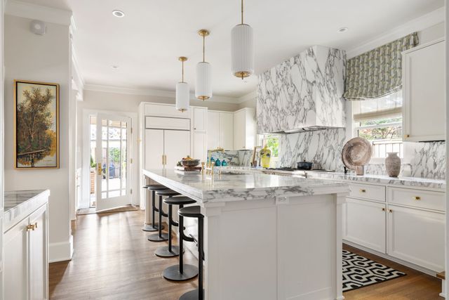 1203 N Windomere Avenue, Dallas, TX 75208