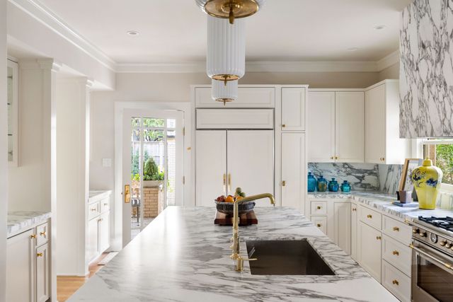 1203 N Windomere Avenue, Dallas, TX 75208