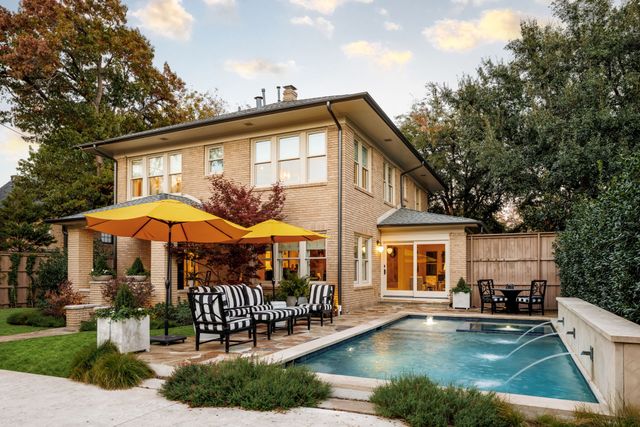 1203 N Windomere Avenue, Dallas, TX 75208