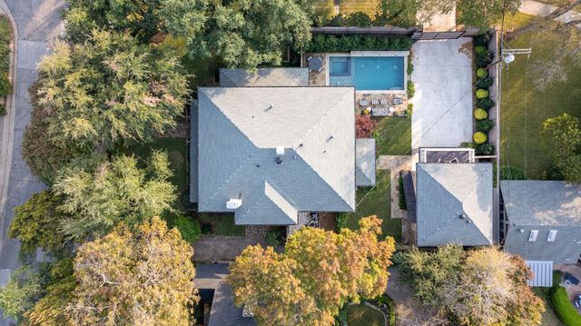 1203 N Windomere Avenue, Dallas, TX 75208