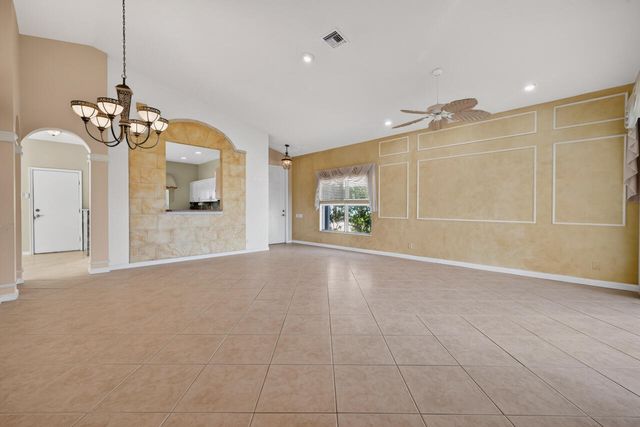 326 NW TREELINE Trace, Port St. Lucie, Port St Lucie, FL 34986