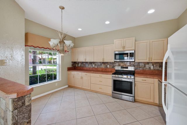 326 NW TREELINE Trace, Port St. Lucie, Port St Lucie, FL 34986