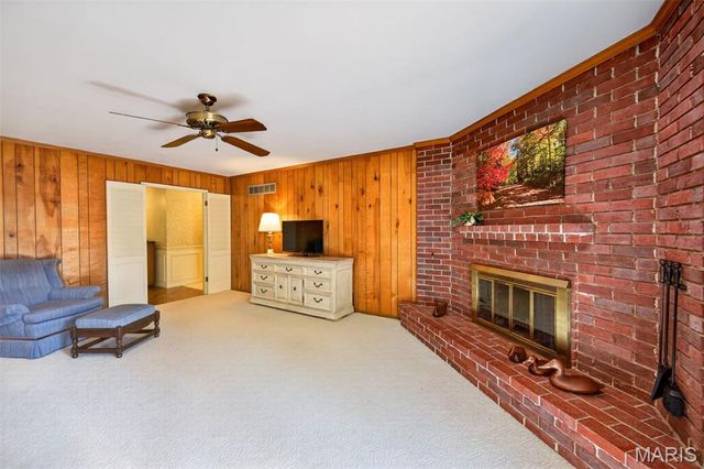 6 Helmsdale Court, Ballwin, MO 63011