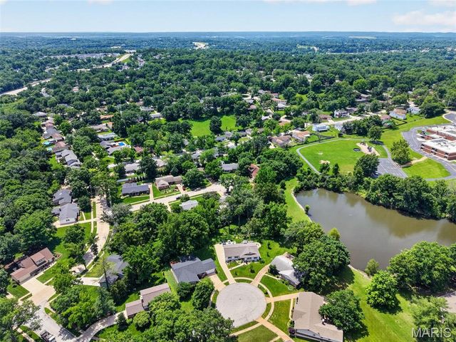 6 Helmsdale Court, Ballwin, MO 63011