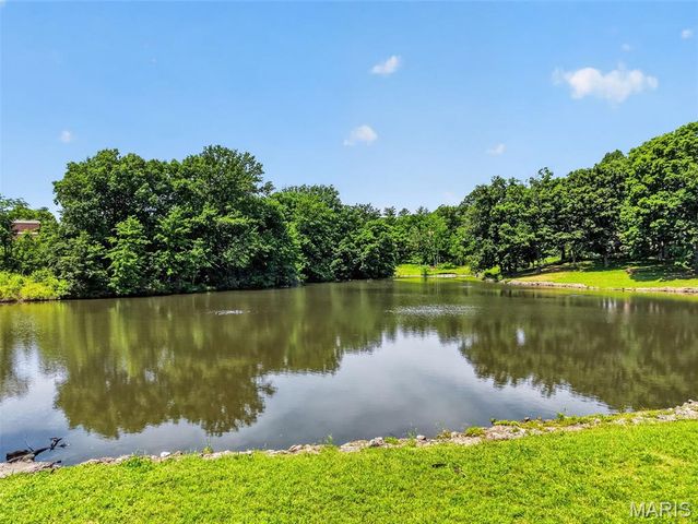 6 Helmsdale Court, Ballwin, MO 63011