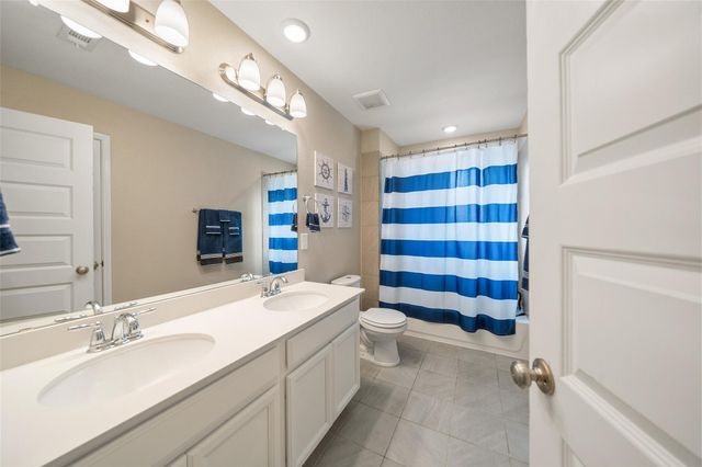 2157 Woodland Pine Drive, Conroe, TX 77384