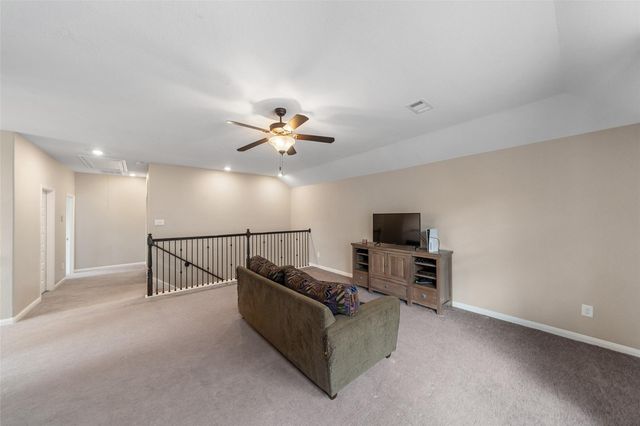 2157 Woodland Pine Drive, Conroe, TX 77384