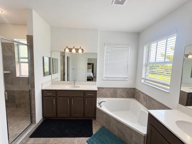 4924 NW 48th Terrace, Tamarac, FL 33319