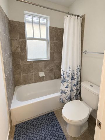 4924 NW 48th Terrace, Tamarac, FL 33319
