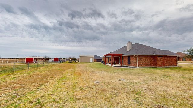 425 Country Manor Lane, Royse City, TX 75189