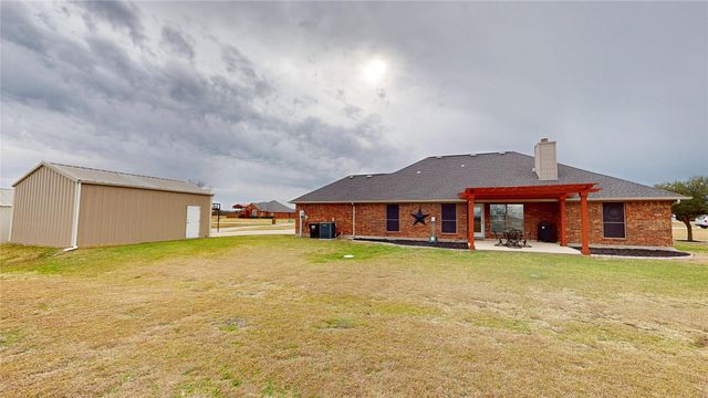 425 Country Manor Lane, Royse City, TX 75189