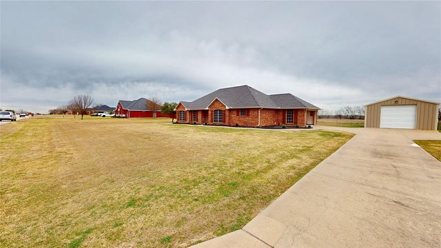 425 Country Manor Lane, Royse City, TX 75189