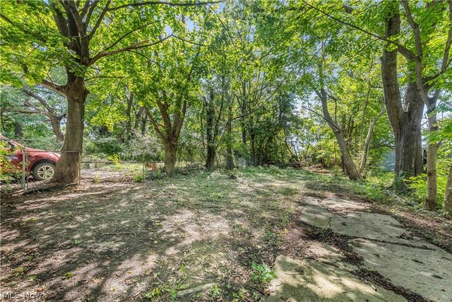 9518 Nelson Avenue, Cleveland, OH 44105