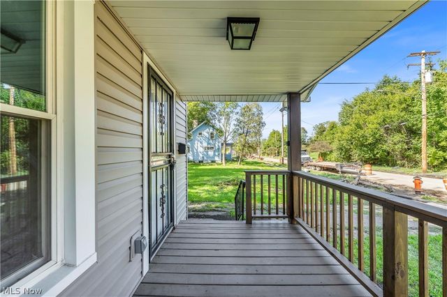 9518 Nelson Avenue, Cleveland, OH 44105