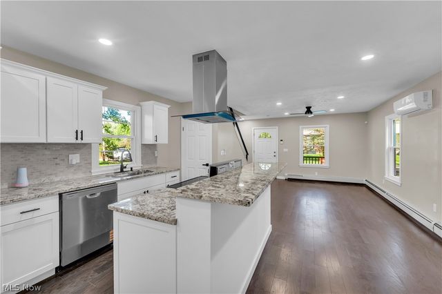 9518 Nelson Avenue, Cleveland, OH 44105