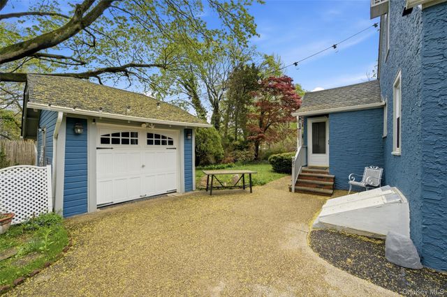 544 Lombardy Boulevard, Brightwaters, NY 11718