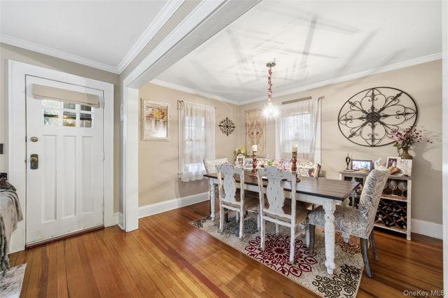 544 Lombardy Boulevard, Brightwaters, NY 11718