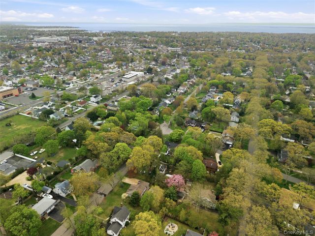 544 Lombardy Boulevard, Brightwaters, NY 11718