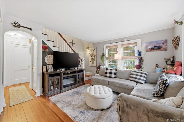 544 Lombardy Boulevard, Brightwaters, NY 11718
