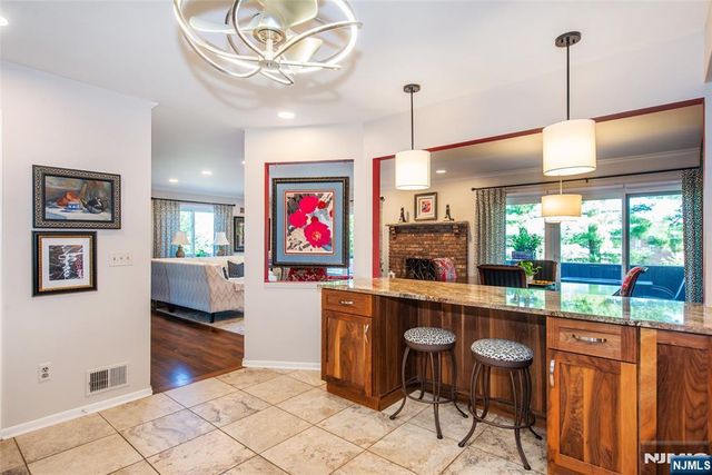 42 Highpoint, Cedar Grove, NJ 07009