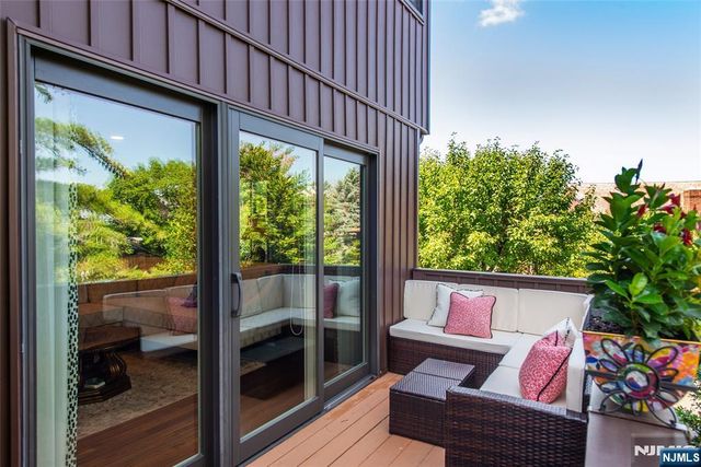42 Highpoint, Cedar Grove, NJ 07009