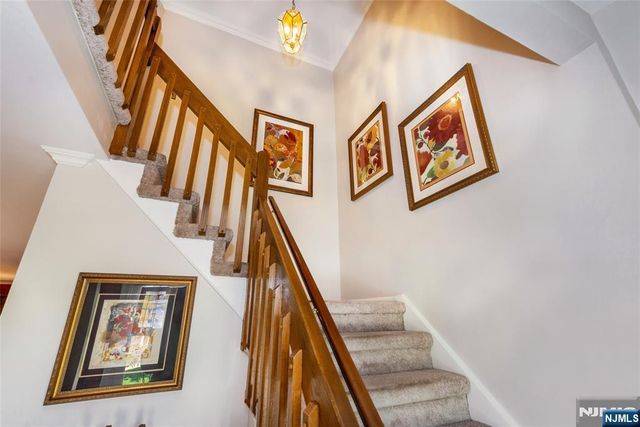 42 Highpoint, Cedar Grove, NJ 07009