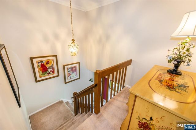 42 Highpoint, Cedar Grove, NJ 07009