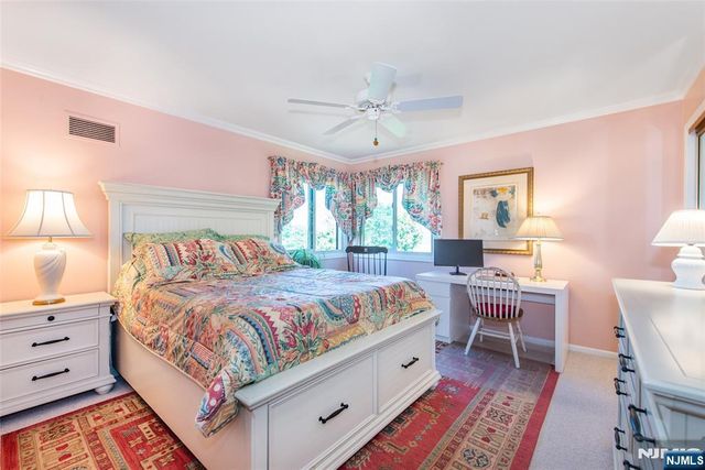 42 Highpoint, Cedar Grove, NJ 07009