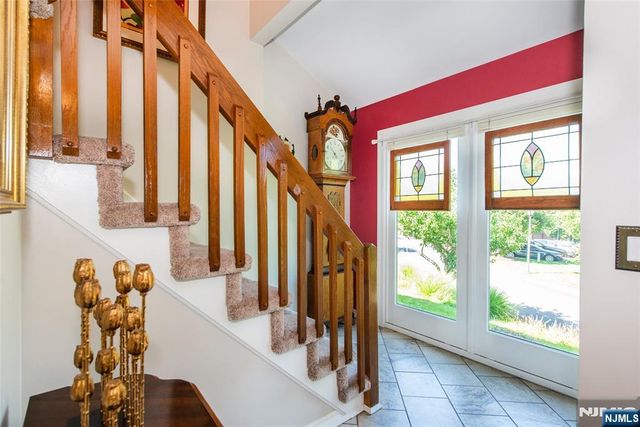 42 Highpoint, Cedar Grove, NJ 07009