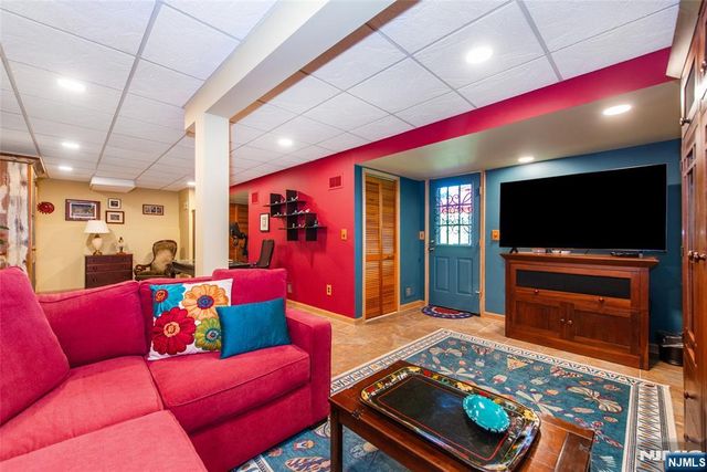 42 Highpoint, Cedar Grove, NJ 07009