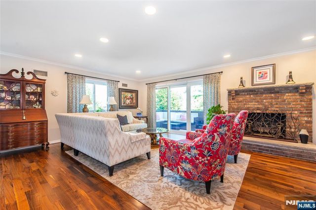42 Highpoint, Cedar Grove, NJ 07009