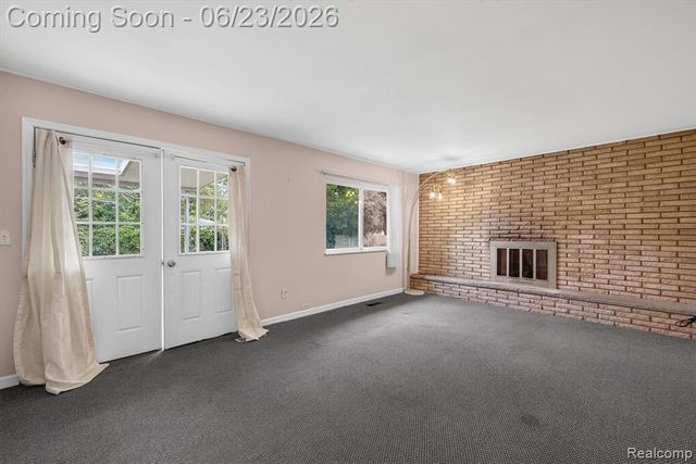 29101 Campbell Drive, Warren, MI 48093