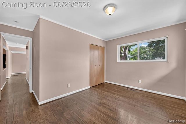 29101 Campbell Drive, Warren, MI 48093