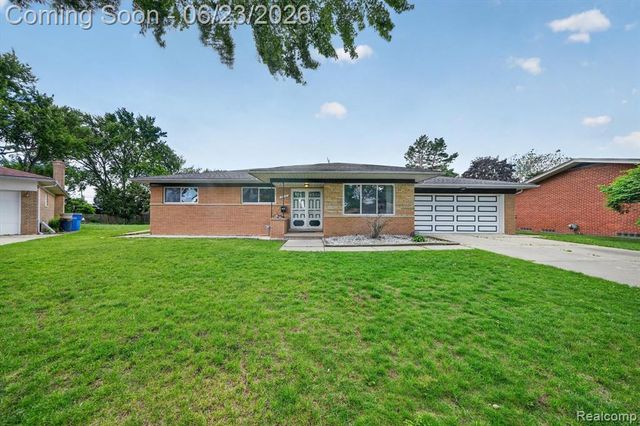 29101 Campbell Drive, Warren, MI 48093