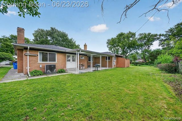 29101 Campbell Drive, Warren, MI 48093