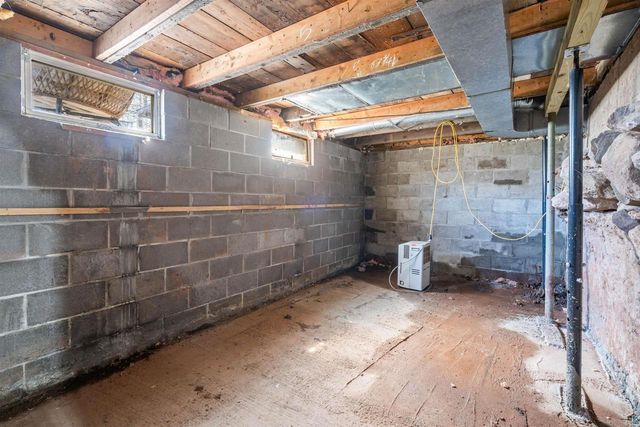 5447 Hoffmockel Rd, Superior, WI 54880