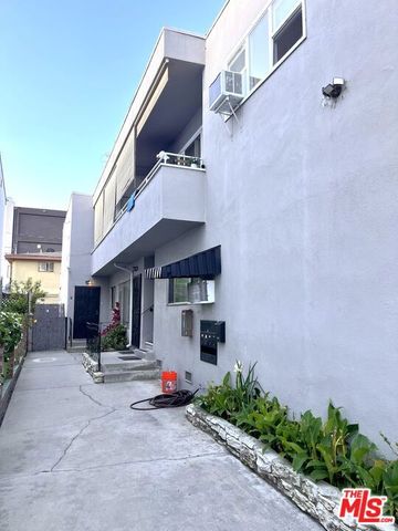 8616 Gregory Way, Los Angeles, CA 90035