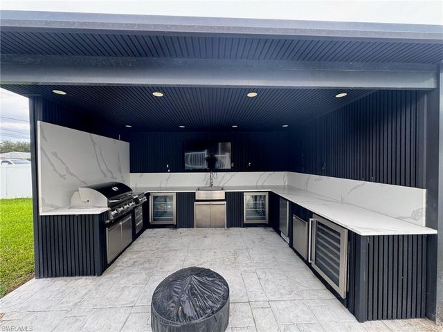 1930 NE 13th CT, Cape Coral, FL 33909