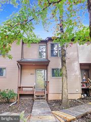 23348 RED OAK CT, California, MD 20619
