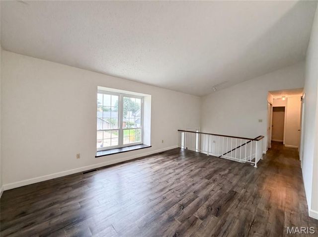 743 Eaglebrooke Drive, Ballwin, MO 63021