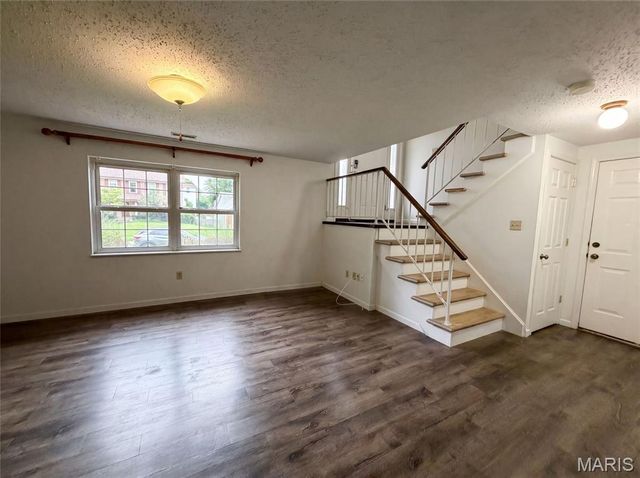 743 Eaglebrooke Drive, Ballwin, MO 63021