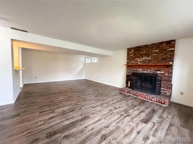 743 Eaglebrooke Drive, Ballwin, MO 63021