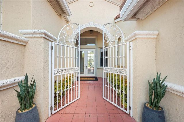 7557 Preserve Drive, West Palm Beach, FL 33412