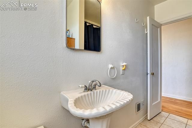 1290 B Street, Penrose, CO 81240