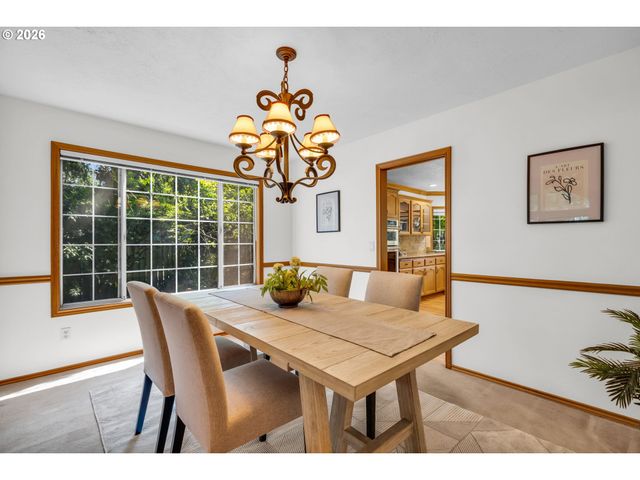 5504 WESTFIELD Ct, Lake Oswego, OR 97035