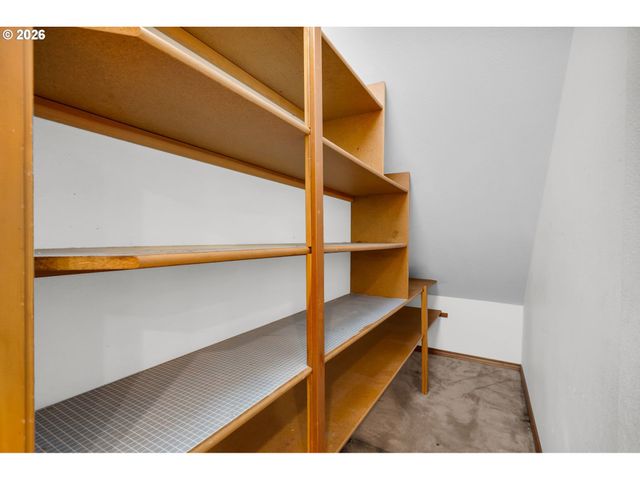 5504 WESTFIELD Ct, Lake Oswego, OR 97035