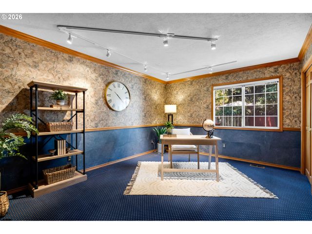 5504 WESTFIELD Ct, Lake Oswego, OR 97035